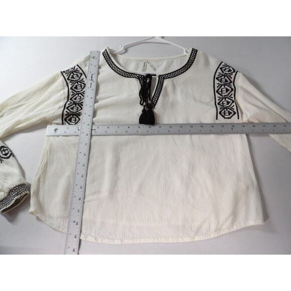 Mudd Tunic Top XS Boho Crinkle Gauzy Embroidered White Tassel Balloon Slv - Picture 6 of 12